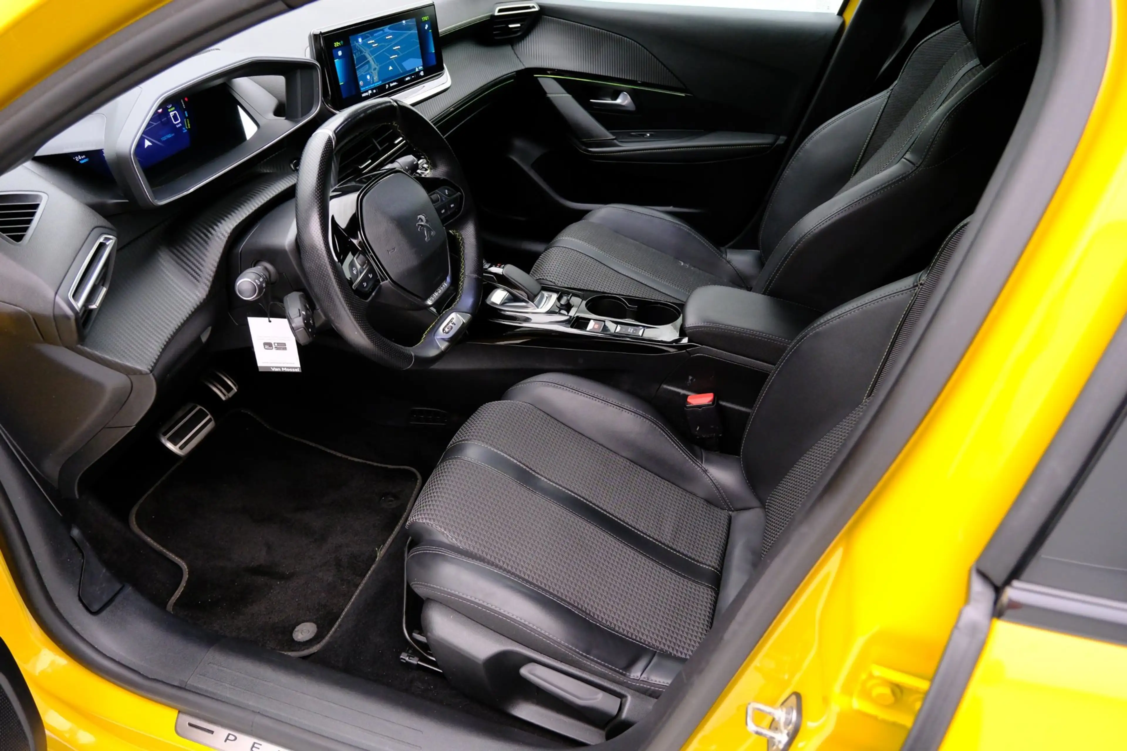 Peugeot e-208 EV GT 350 50 kWh Aut. Navi|Virtual Display|1e Eig| — photo 2