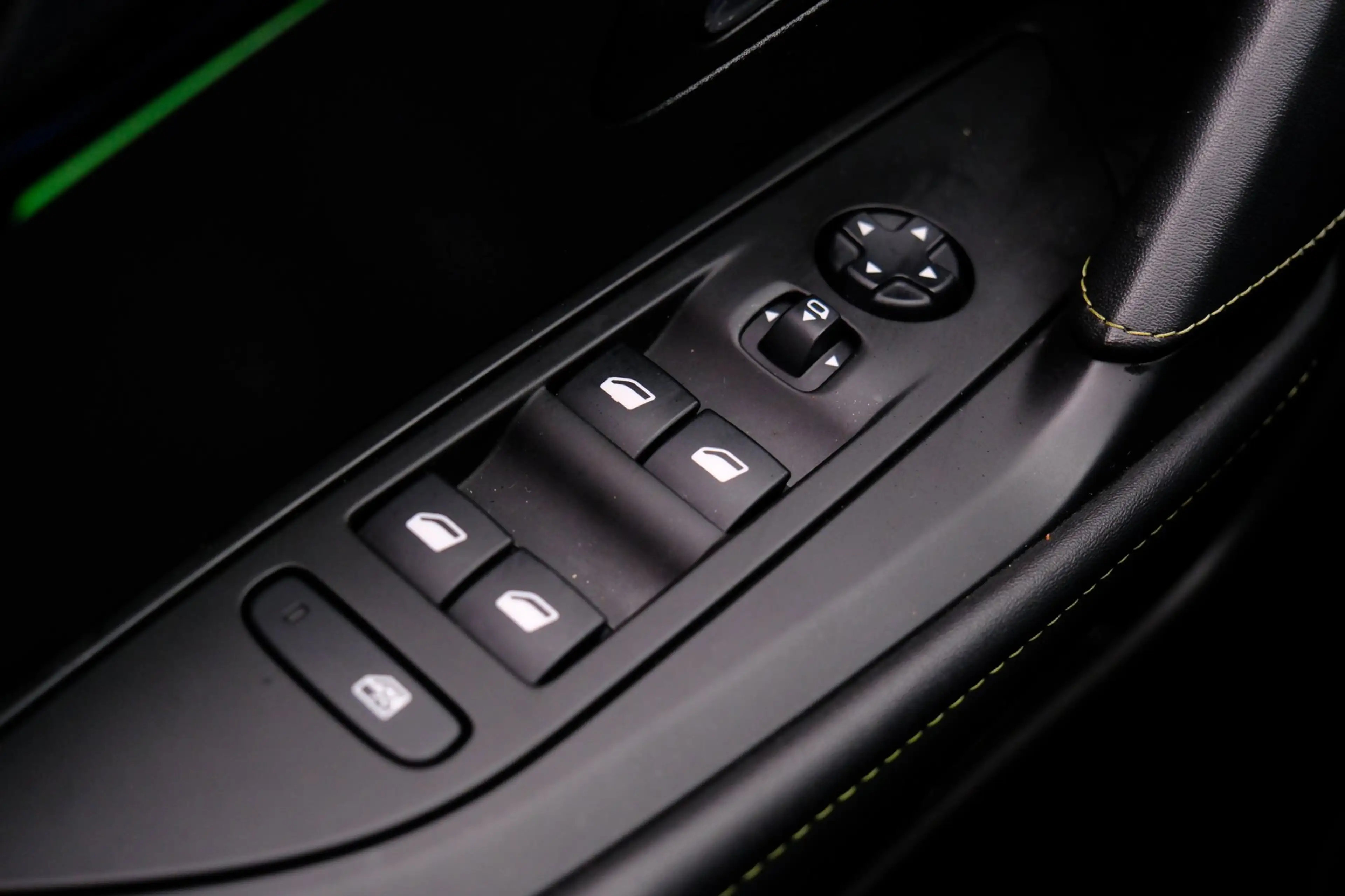 Peugeot e-208 EV GT 350 50 kWh Aut. Navi|Virtual Display|1e Eig| — photo 31