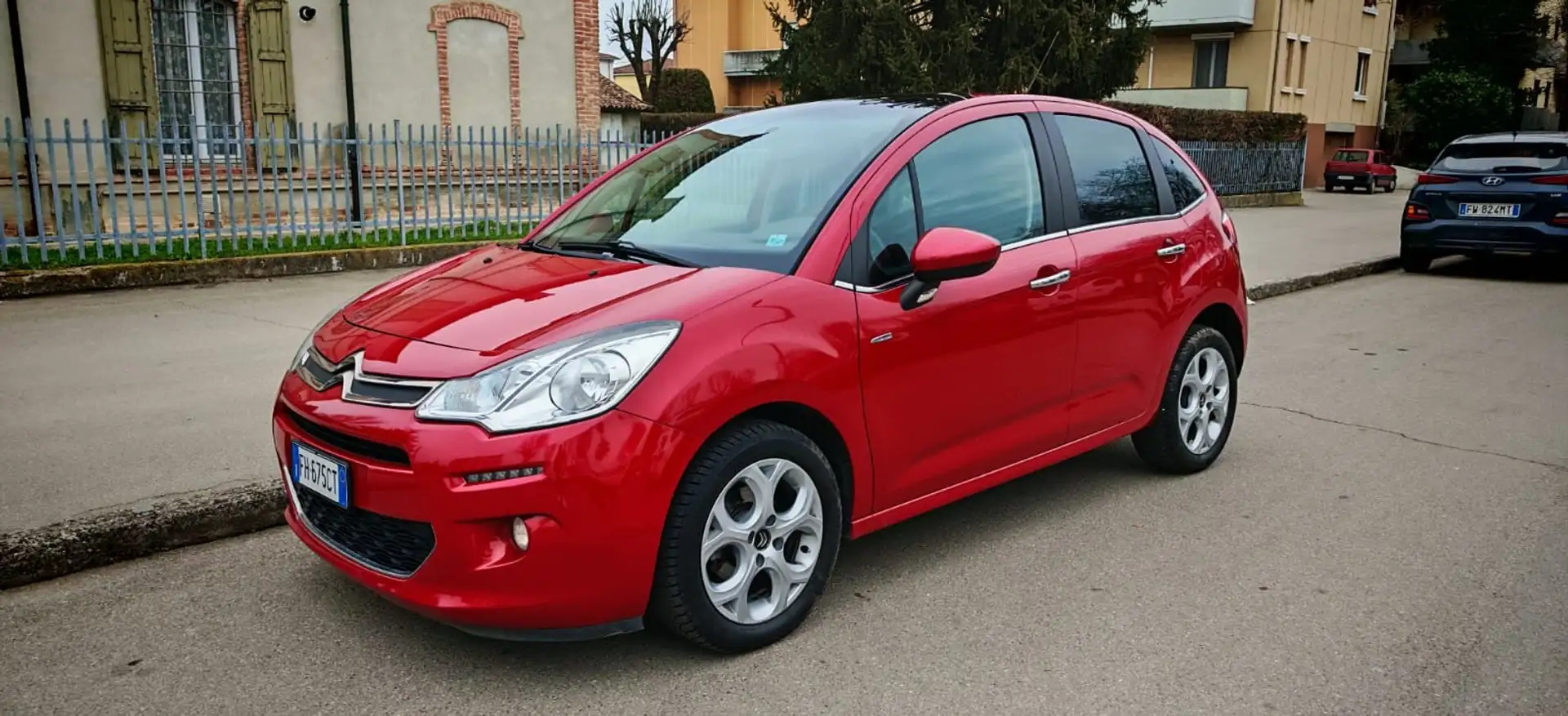 Citroen C3 C3+II+2009+1.6+bluehdi+Live+edition+75cv Rosso - 1