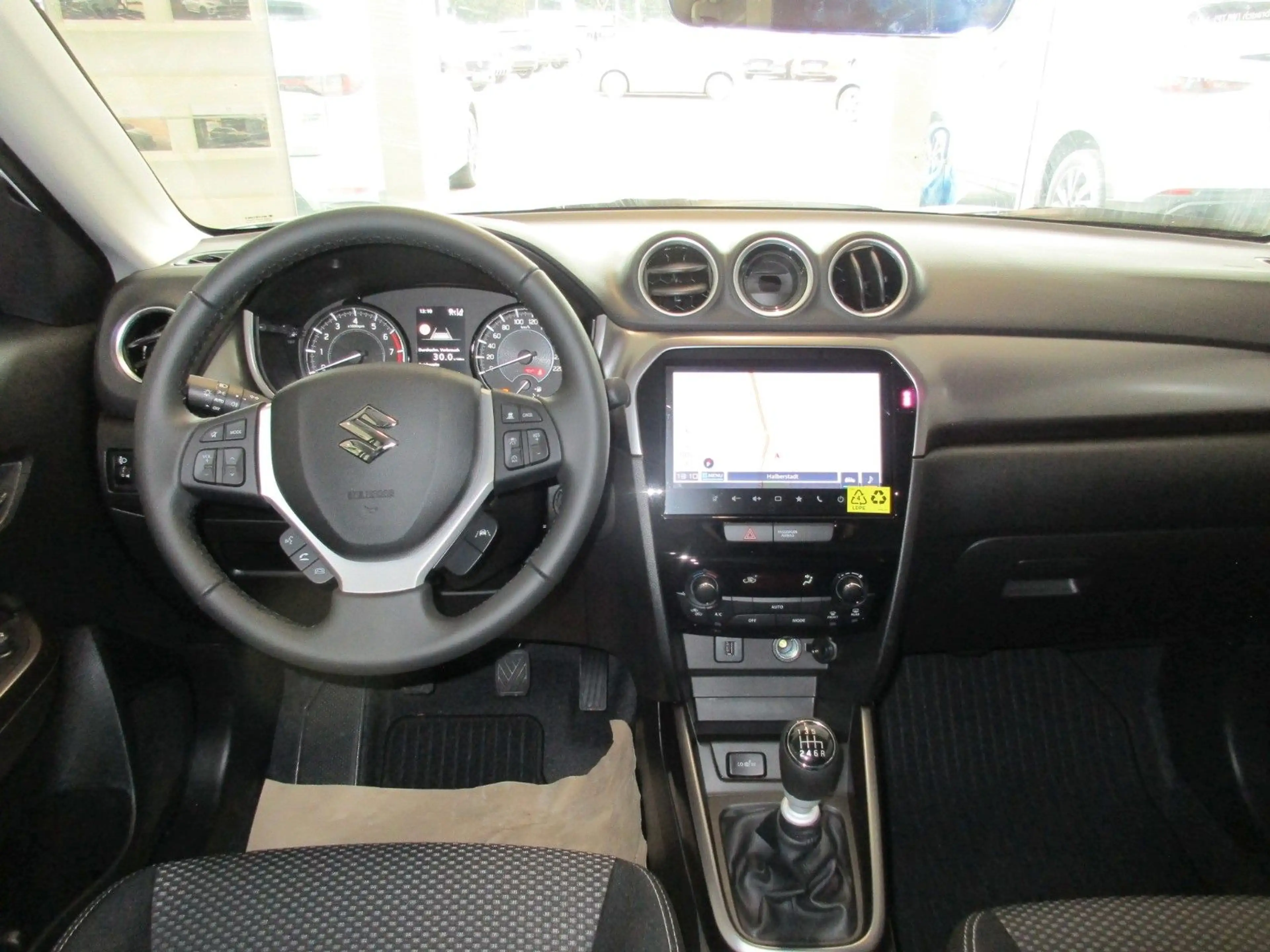 Suzuki Vitara 1.4 Mild-Hybrid Comfort 4x2 — photo 7