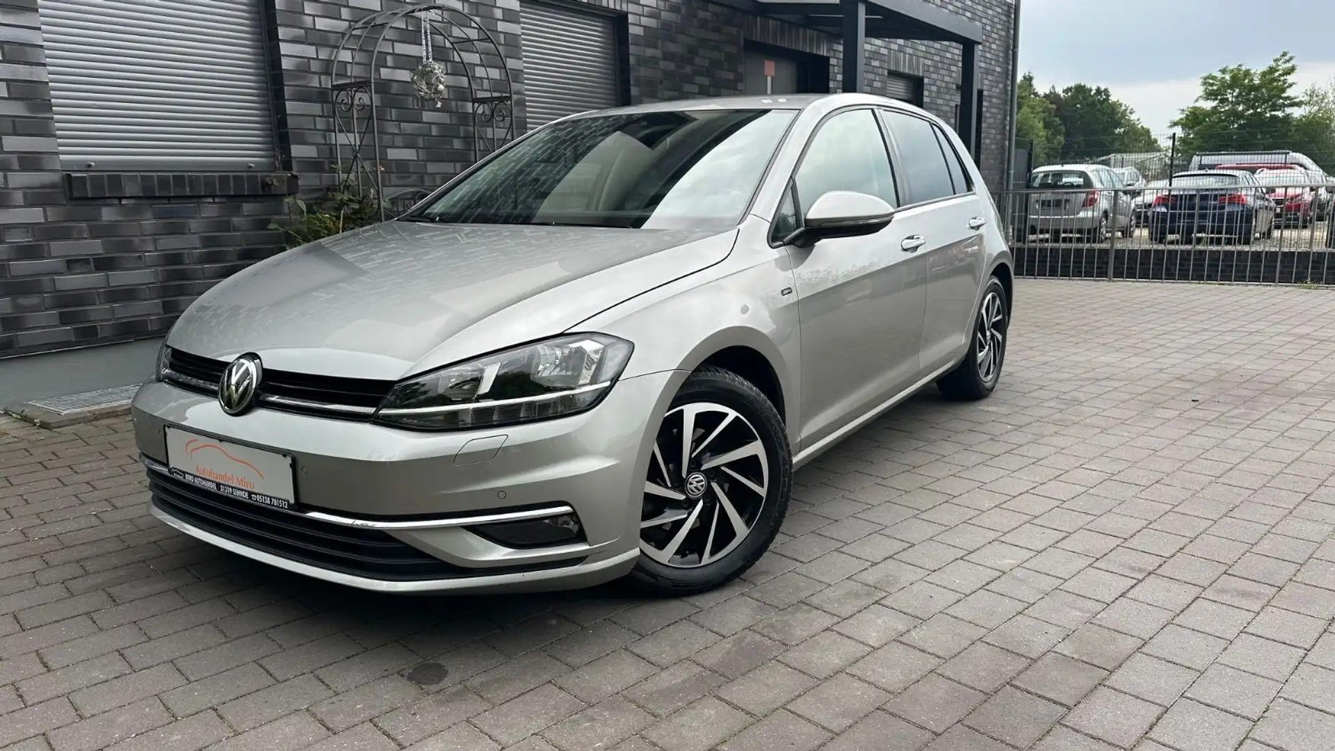 Volkswagen Golf VII Lim. Join Start-Stopp Silber - 1