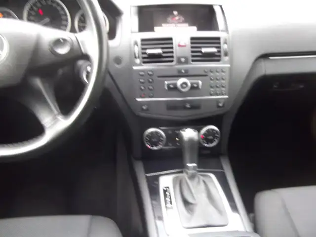 Mercedes-Benz C-Class view 10