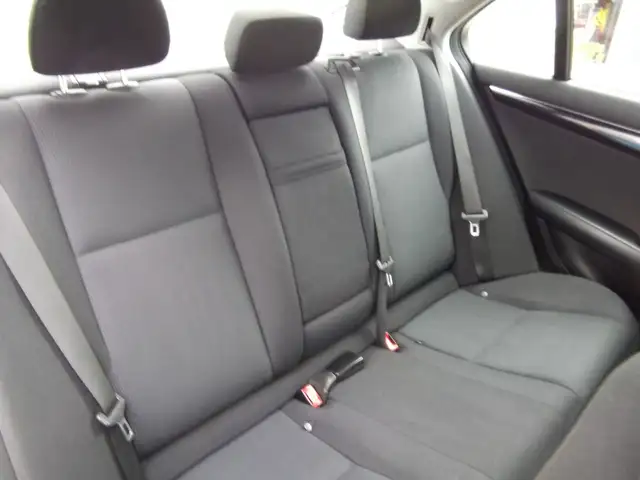 Mercedes-Benz C-Class view 18
