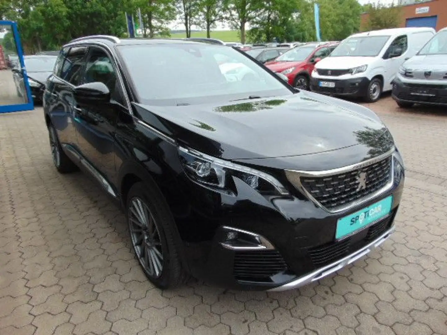 Peugeot 5008 GT Noir - 2