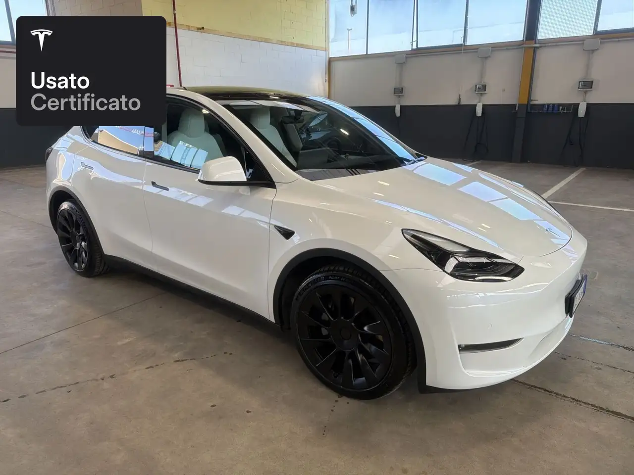 2022 Tesla Model Y Long Range AWD, photograph 12