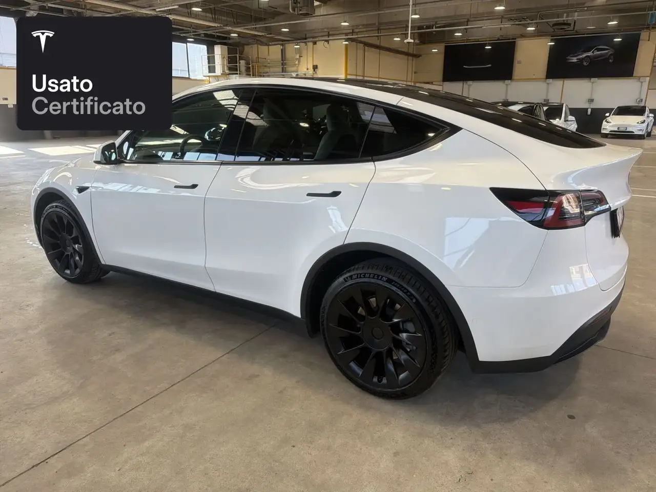 2022 Tesla Model Y Long Range AWD, photograph 7