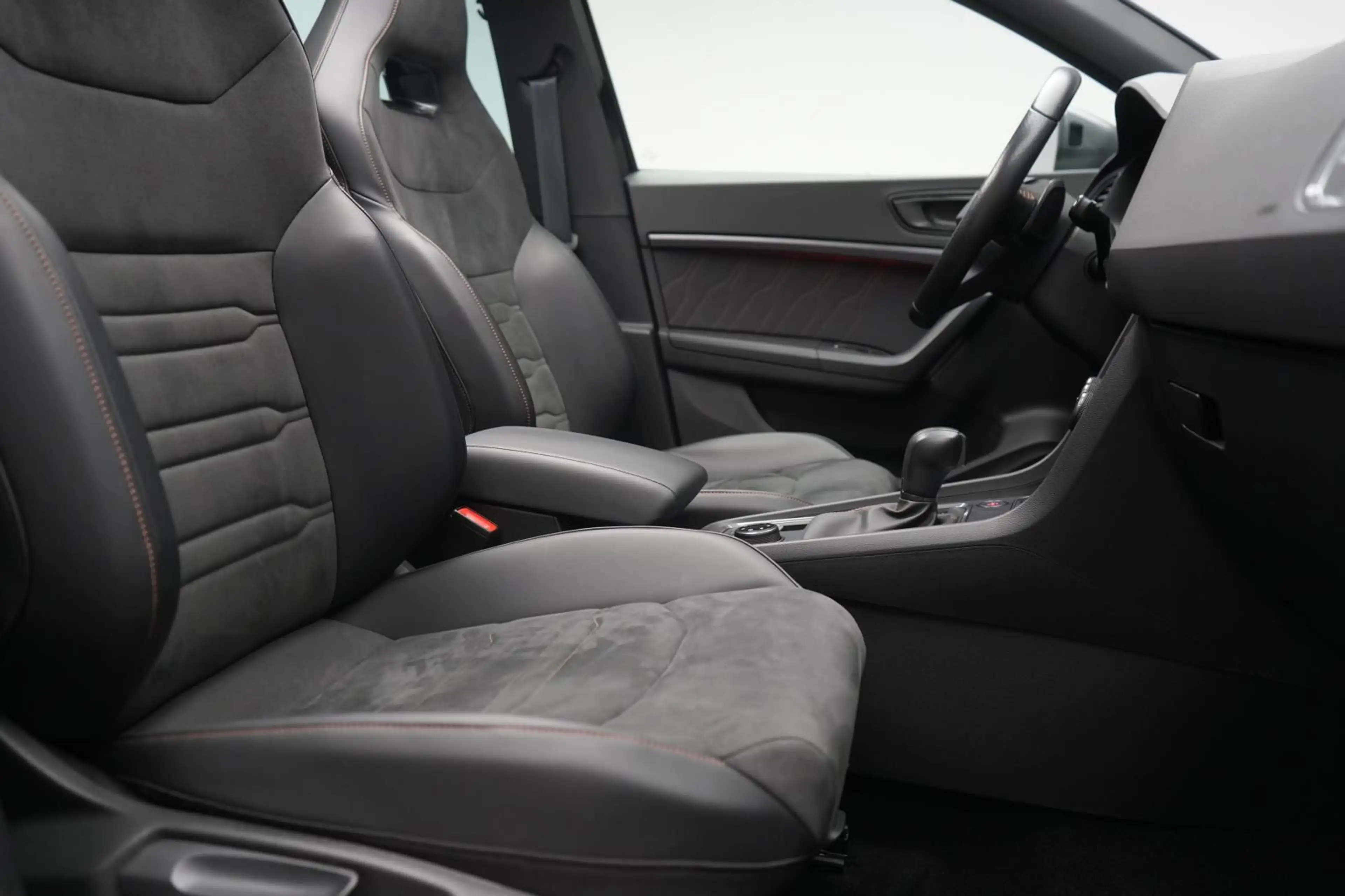 CUPRA Ateca 2.0 TSI 4Drive DSG ACC/360Kamera/Pano/Beat — photo 8