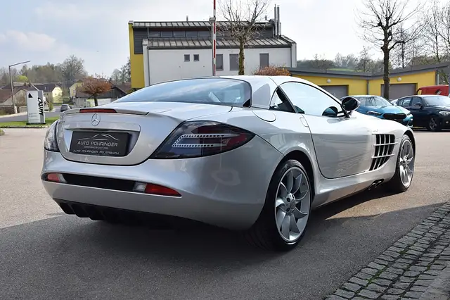 Mercedes-Benz SLR McLaren *Leder Exclusiv rot* Ansicht 3