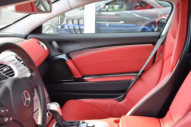 Mercedes-Benz SLR McLaren *Leder Exclusiv rot* Ansicht 5