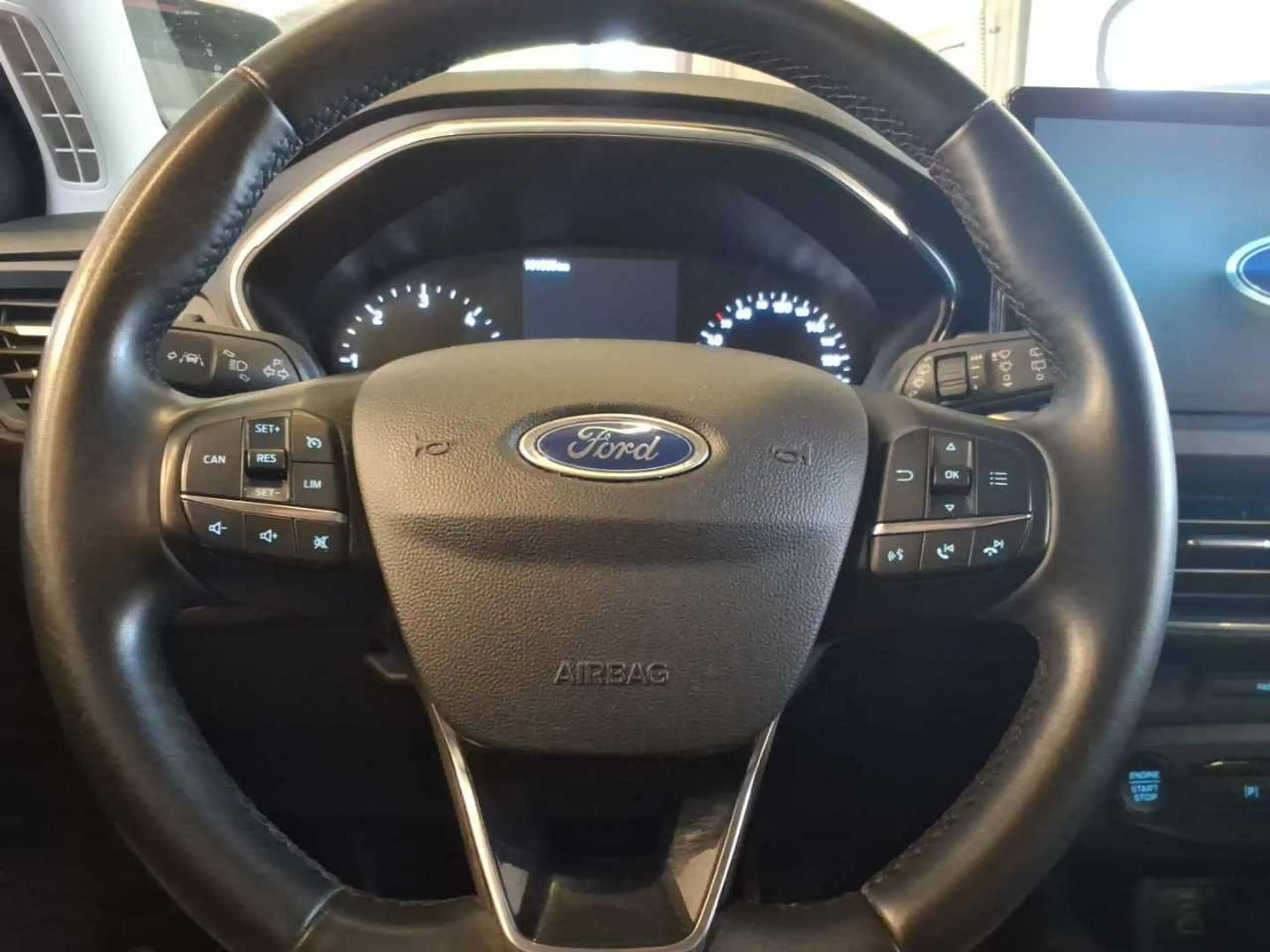 Ford Focus Titanium AHK*Kamera*LED*NaviGroß*LM*DAB — photo 9