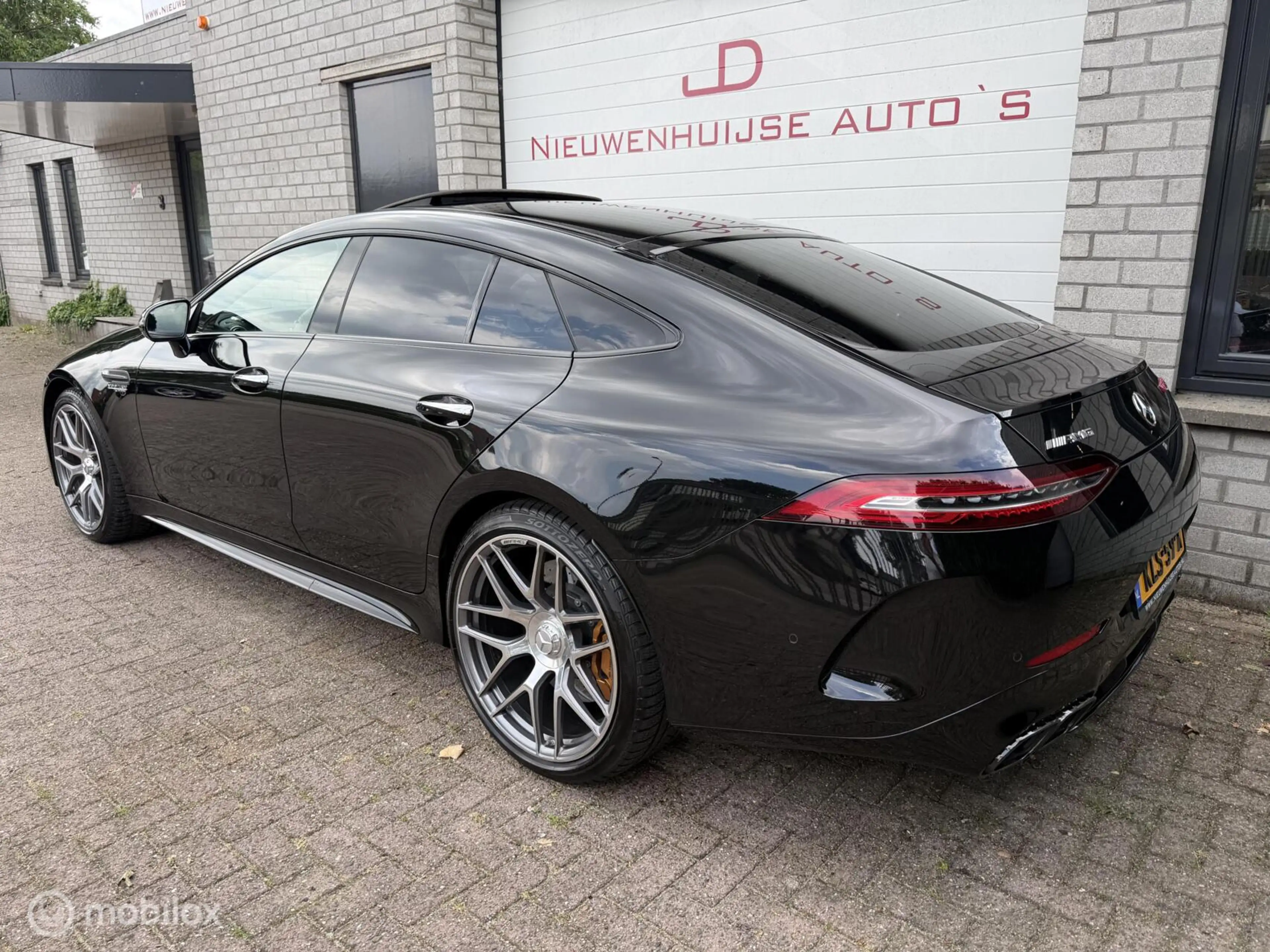 Mercedes-Benz AMG GT 4-Door Coupe AMG 63 S E Performance Premium+ — photo 3