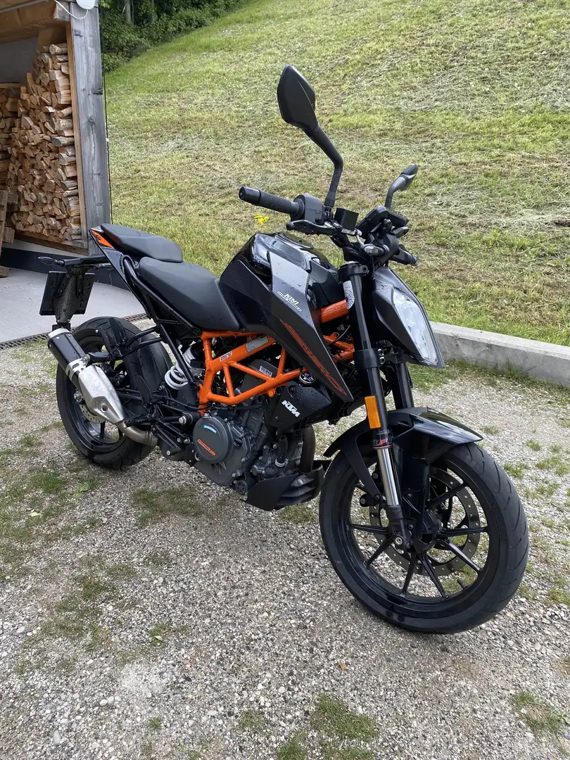 KTM 390 Duke Schwarz - 1