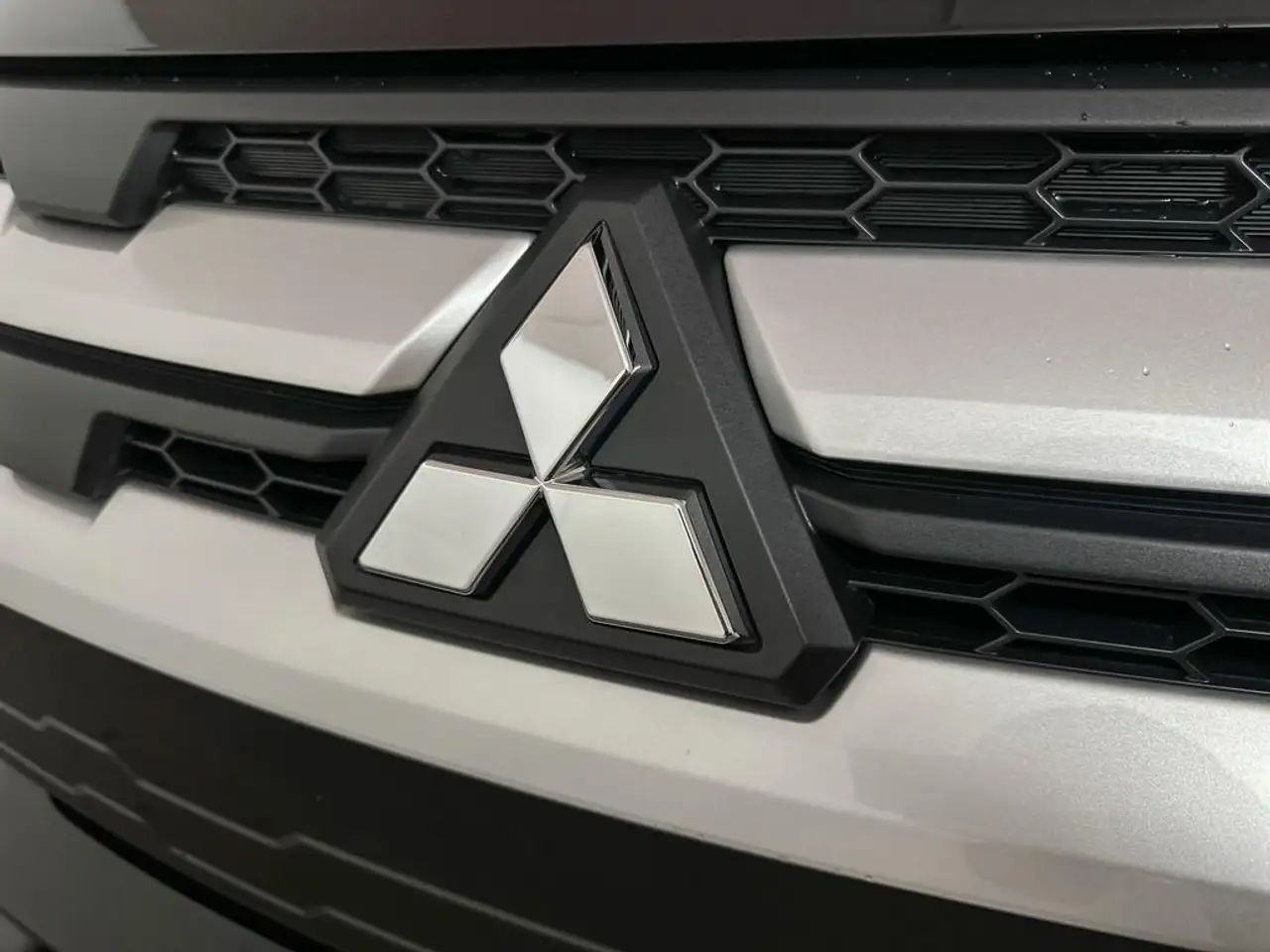 Mitsubishi RVR снимка Mitsubishi RVR