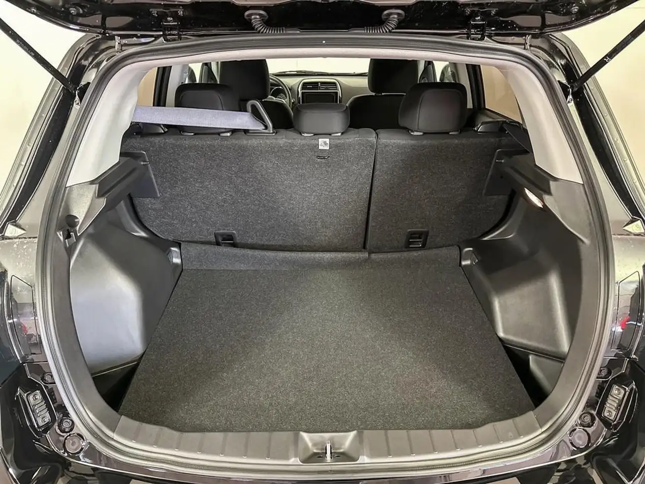 Mitsubishi RVR снимка Mitsubishi RVR