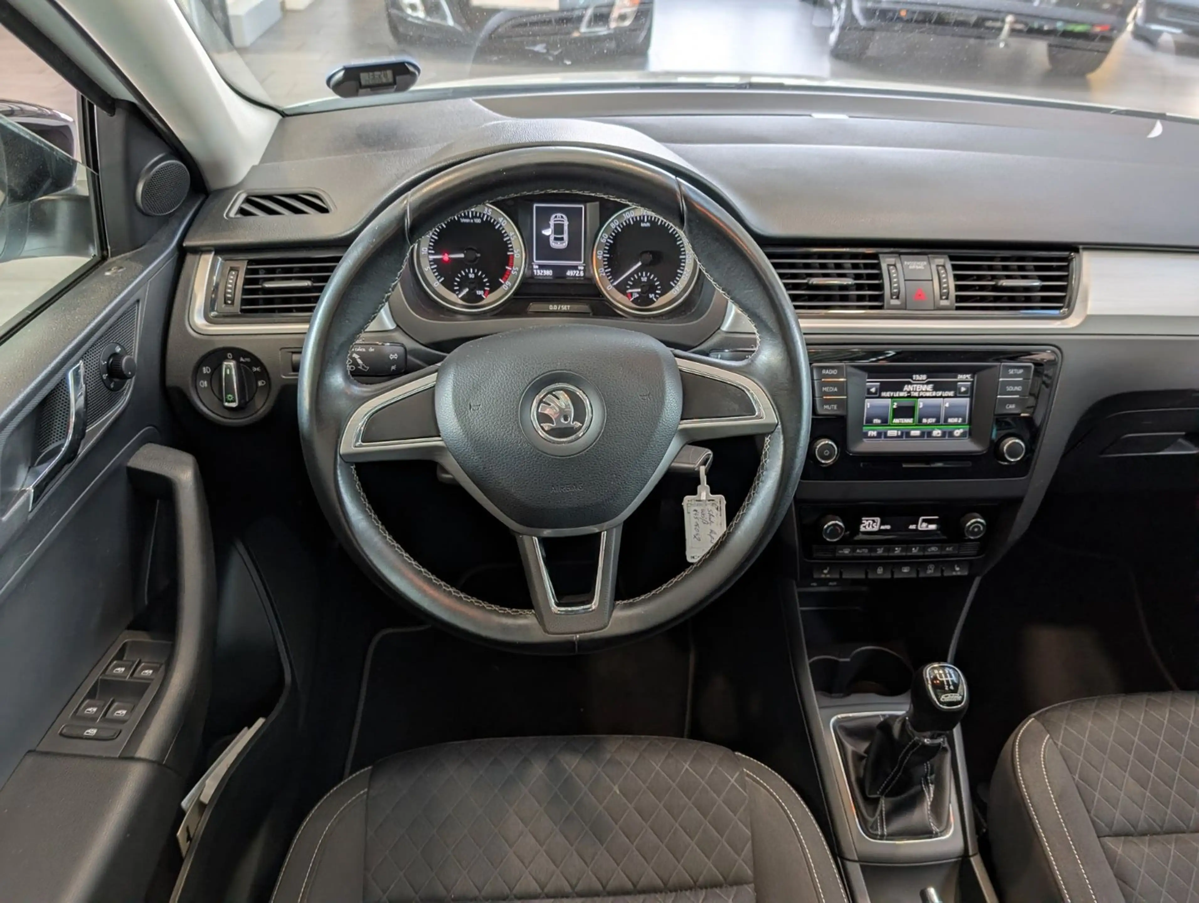 Skoda Rapid/Spaceback Spaceback Edition SH 4el Fenster Allwetter — photo 10