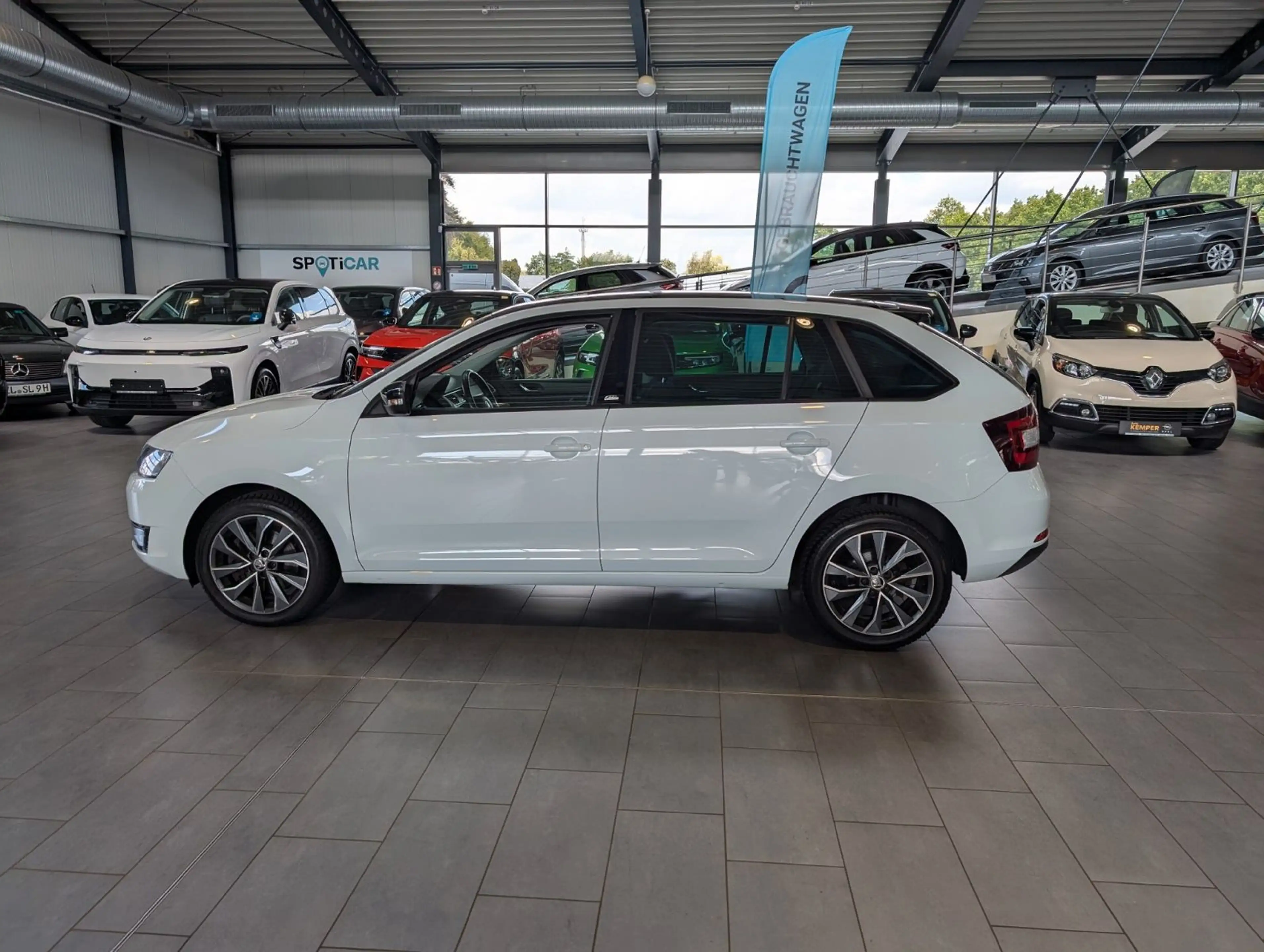 Skoda Rapid/Spaceback Spaceback Edition SH 4el Fenster Allwetter — photo 6