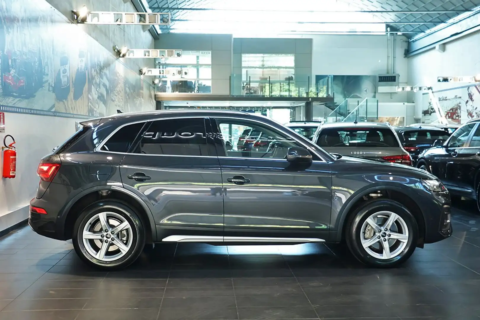 Audi Q5 40 TDI Quattro S-Tronic Bus. Advanced - PELLE/360 Grigio - 2
