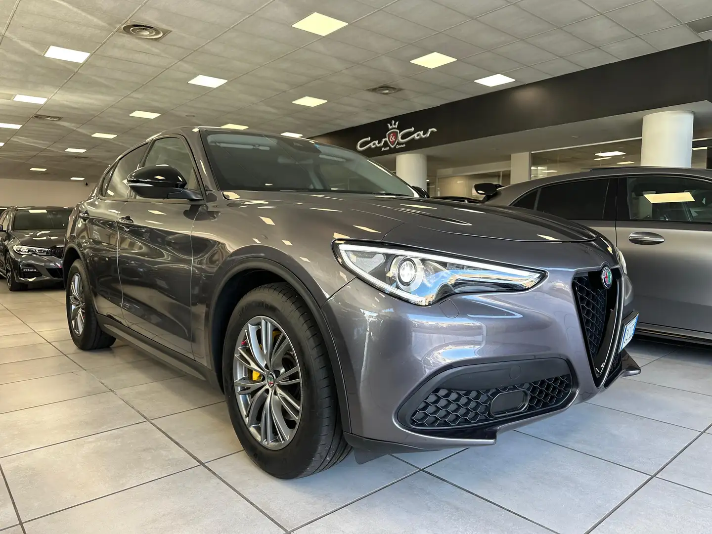 Alfa Romeo Stelvio Stelvio 2.2 t 190cv auto Grau - 1