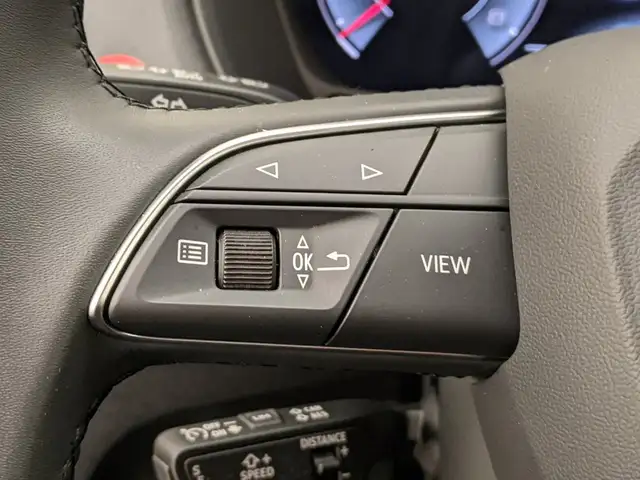 Audi Q2 view 9
