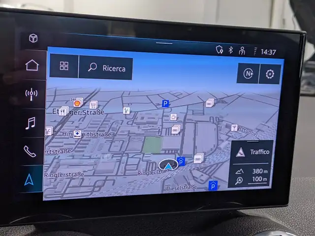 Audi Q2 view 14