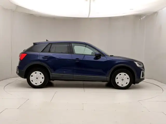 Audi Q2 view 3