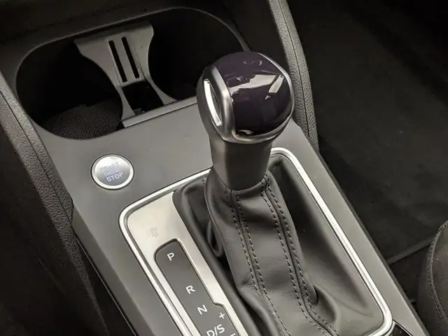 Audi Q2 view 11