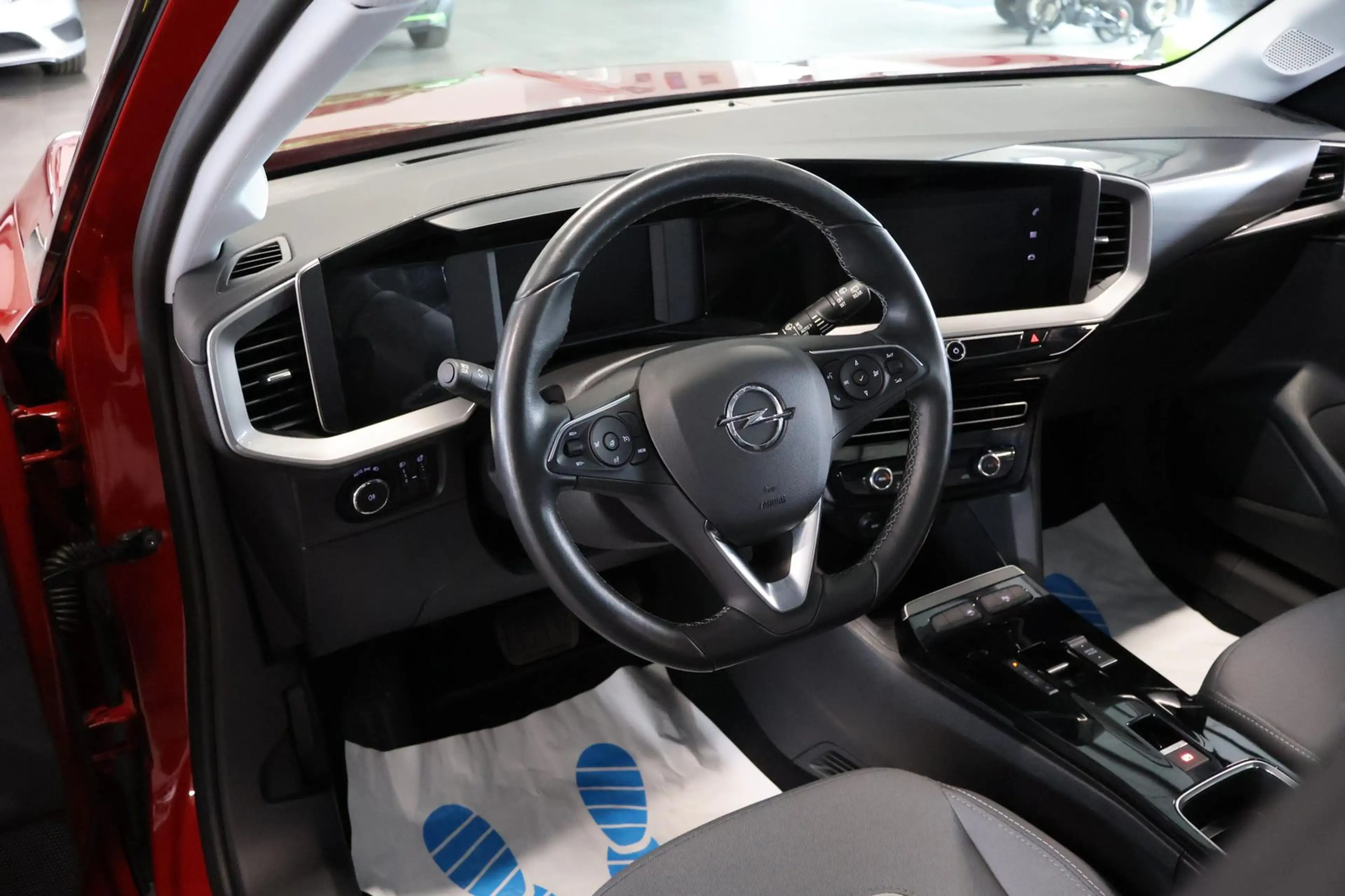 Opel Mokka-E Elegance LED+KAM+WINTER+KEYLESS+CARPLAY+ — photo 8
