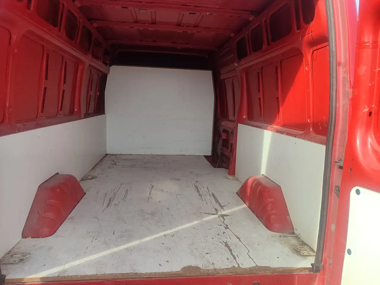 Ford Transit FT 350L Van 120, foto 11