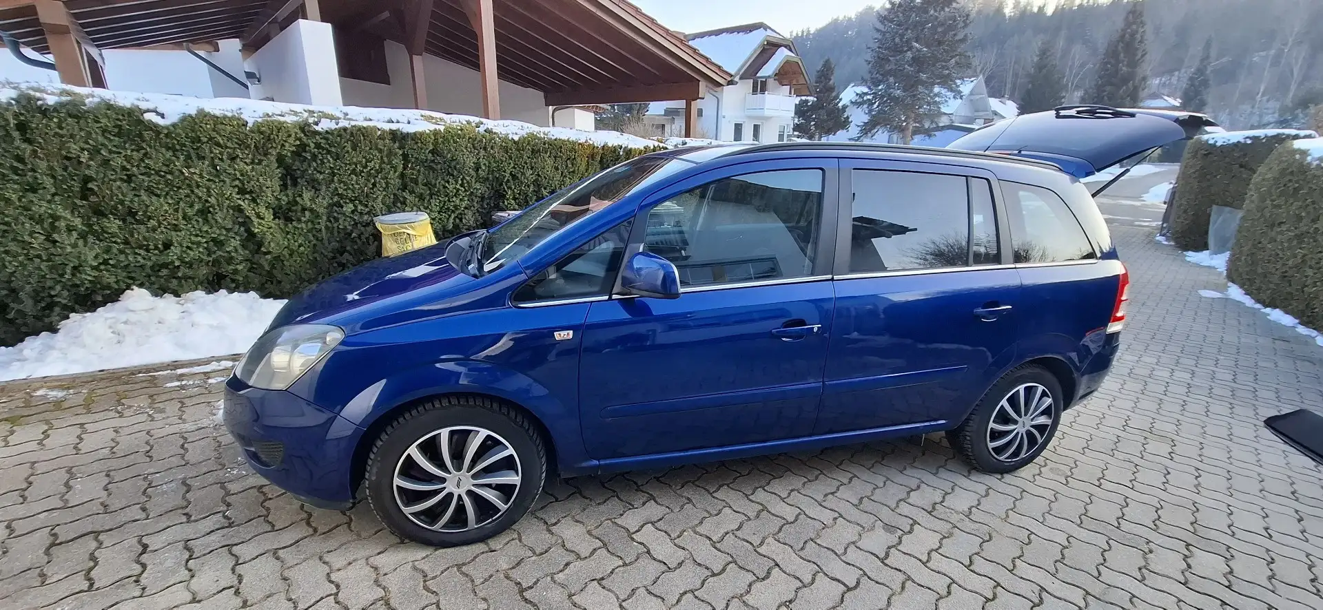 Opel Zafira 1,9 CDTI Edition DPF - 2