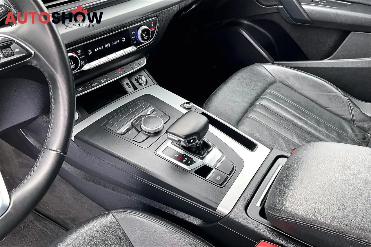 Audi Q5 снимка Audi Q5