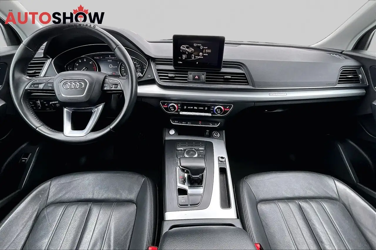 Audi Q5 снимка Audi Q5