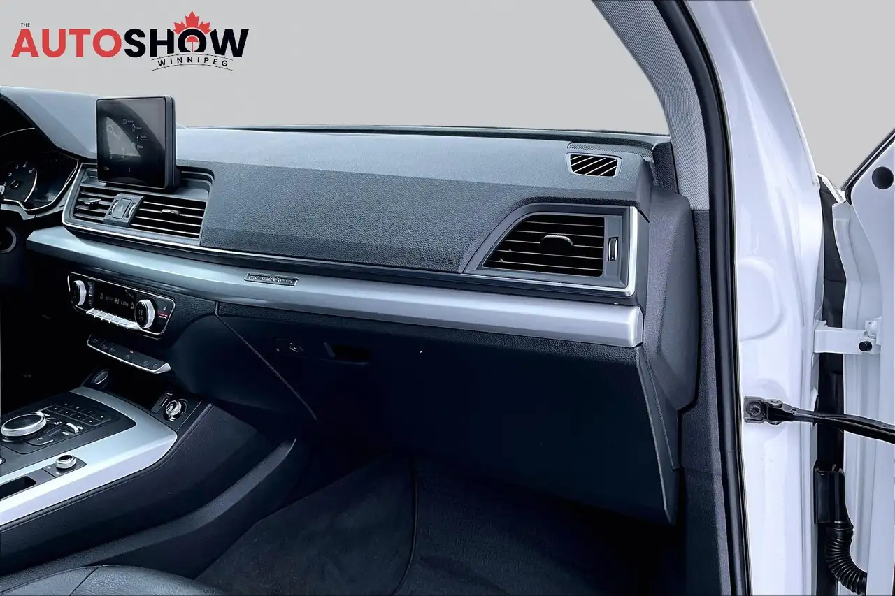 Audi Q5 снимка Audi Q5