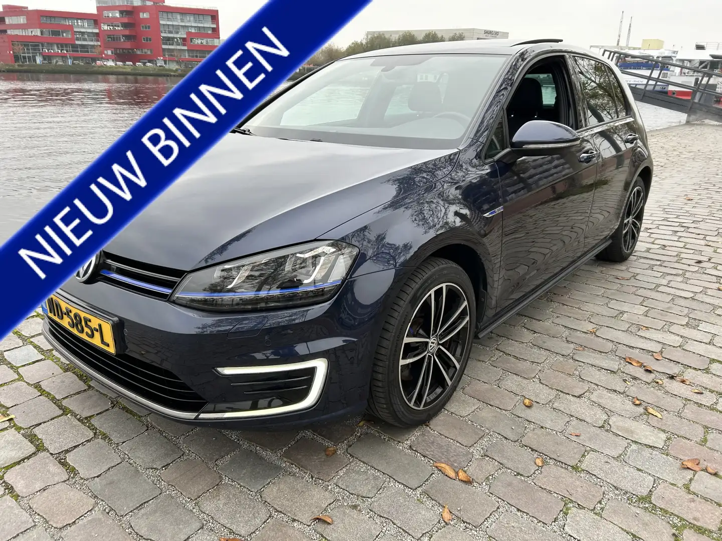 Volkswagen Golf GTE 1.4 TSI panodak navi airco/ecc Blauw - 1