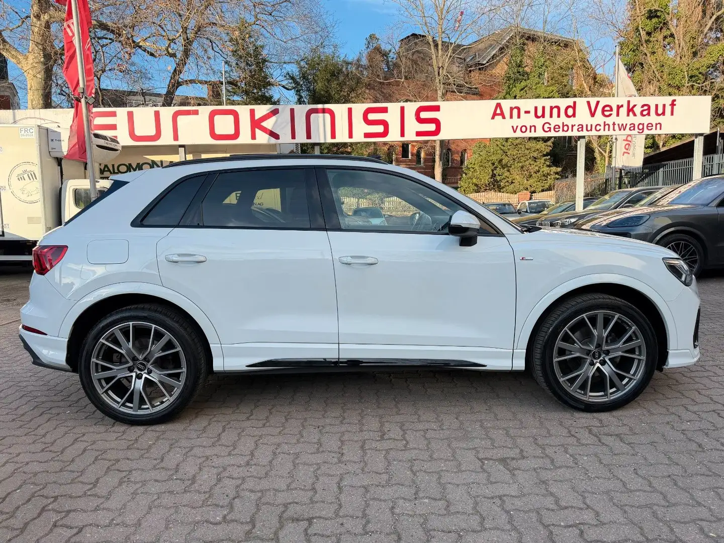 Audi Q3 35 TFSI S Line*SOUND*PAN*ACC*LED*AHK*20"*KAM Weiß - 1