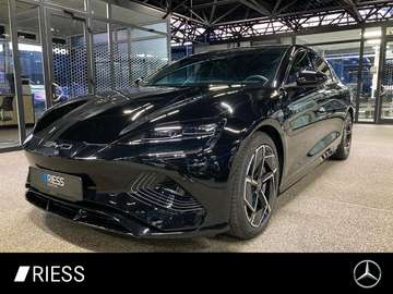 Excellence AWD PANO HUD 360 KEYLESS LEDER