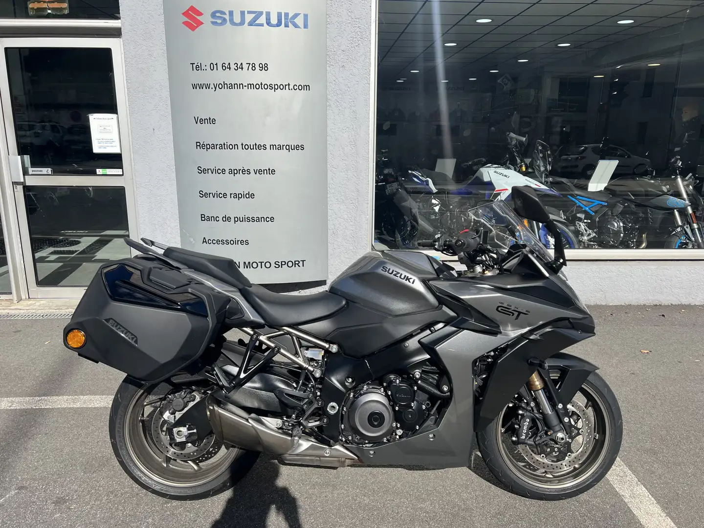 Suzuki GSX S 1000GT Gris - 1
