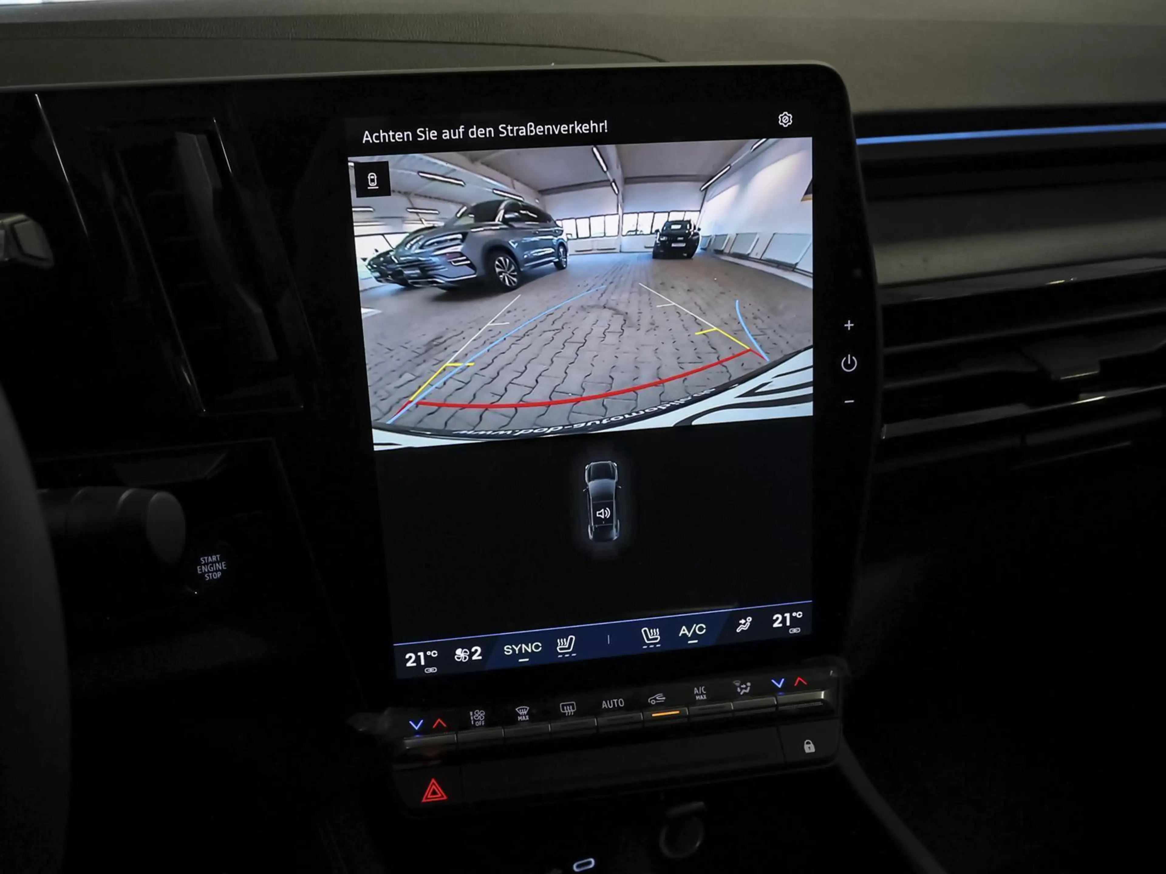 Renault Rafale Esprit Alpine E-Tech Plug-in Hybrid 300 4x4 — photo 15