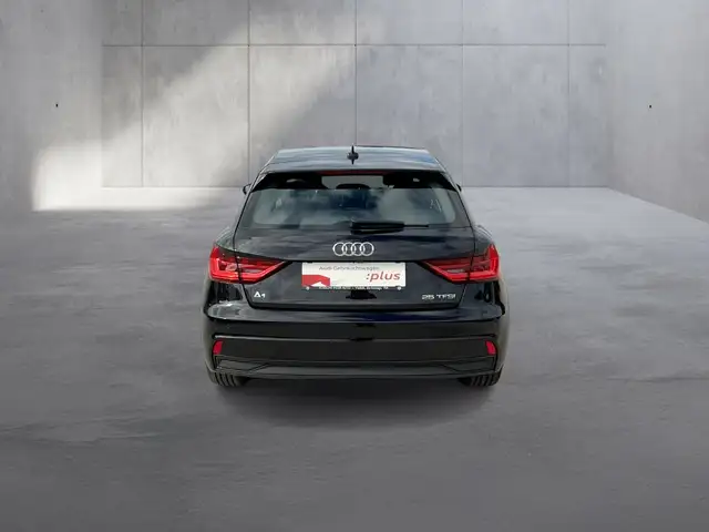 Audi A1 view 4