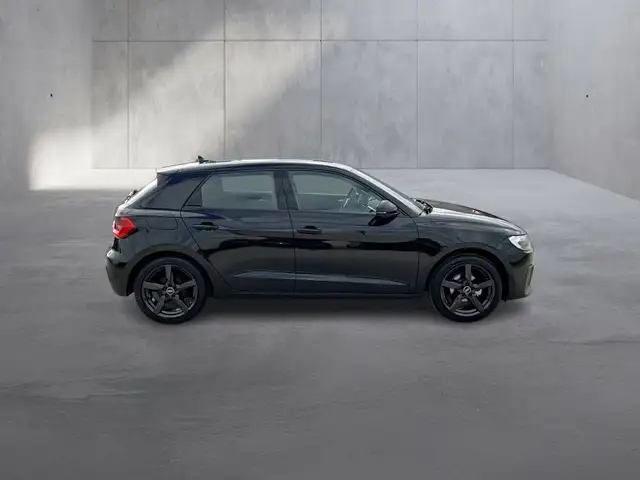 Audi A1 view 5