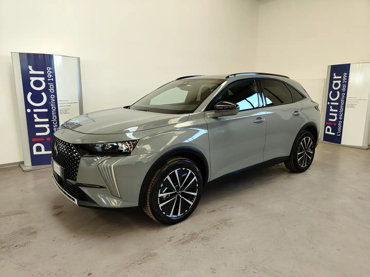 DS Automobiles DS 7 Crossback BlueHDi 130 auto Pallas Navi Cerchi 19" AUTOCARRO Grijs - 1