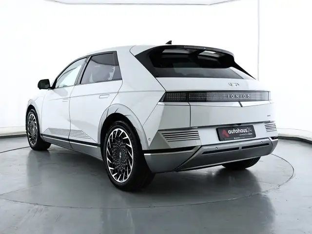 Hyundai IONIQ 5 view 4