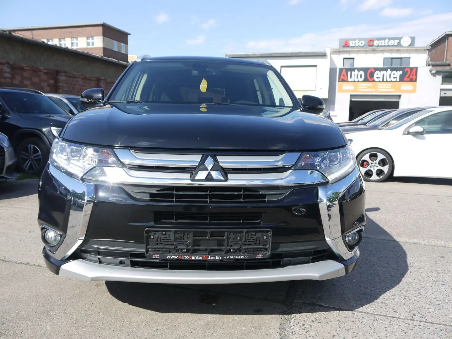 Mitsubishi Outlander Automatik SUV-Star+ 4WD Schwarz - 2