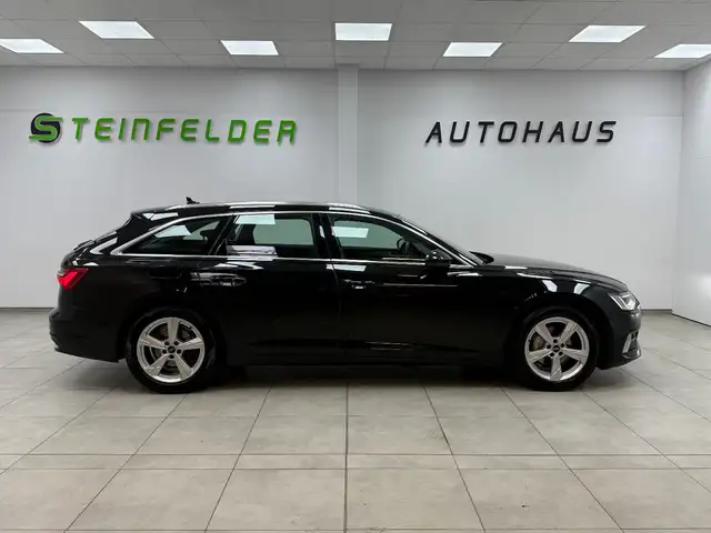 Audi A6 Avant view 8