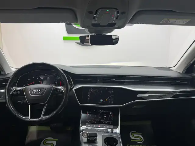Audi A6 Avant view 12