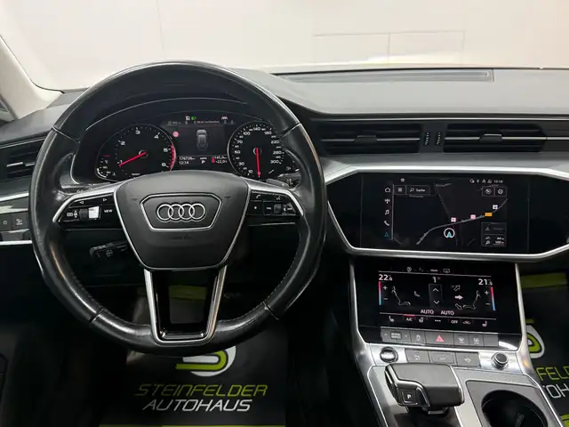 Audi A6 Avant view 15