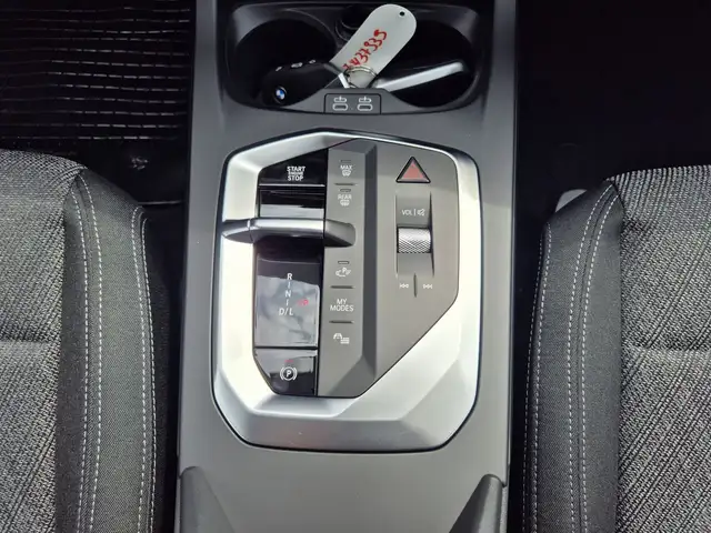 BMW 1 Series view 10