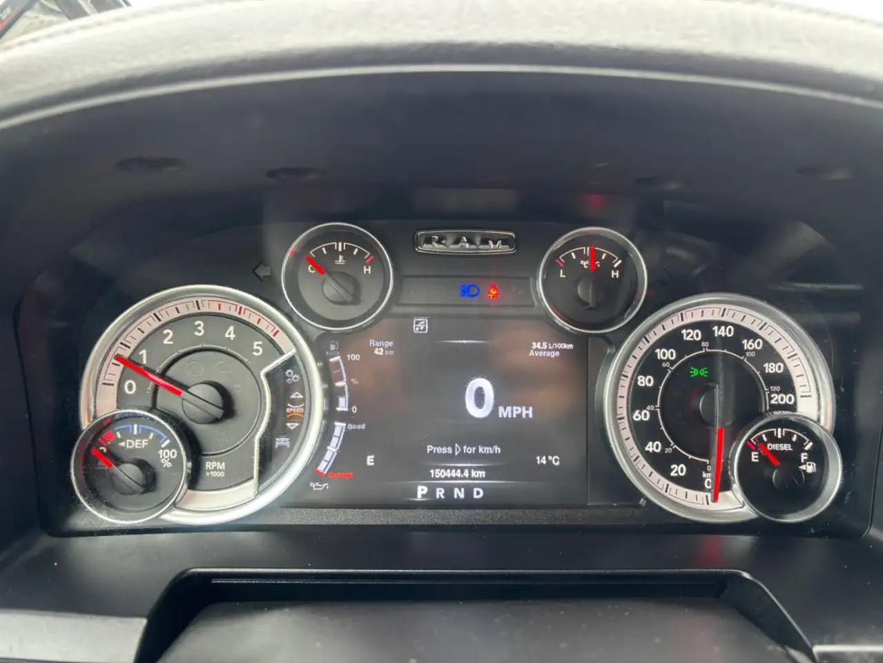 RAM 3500 снимка RAM 3500