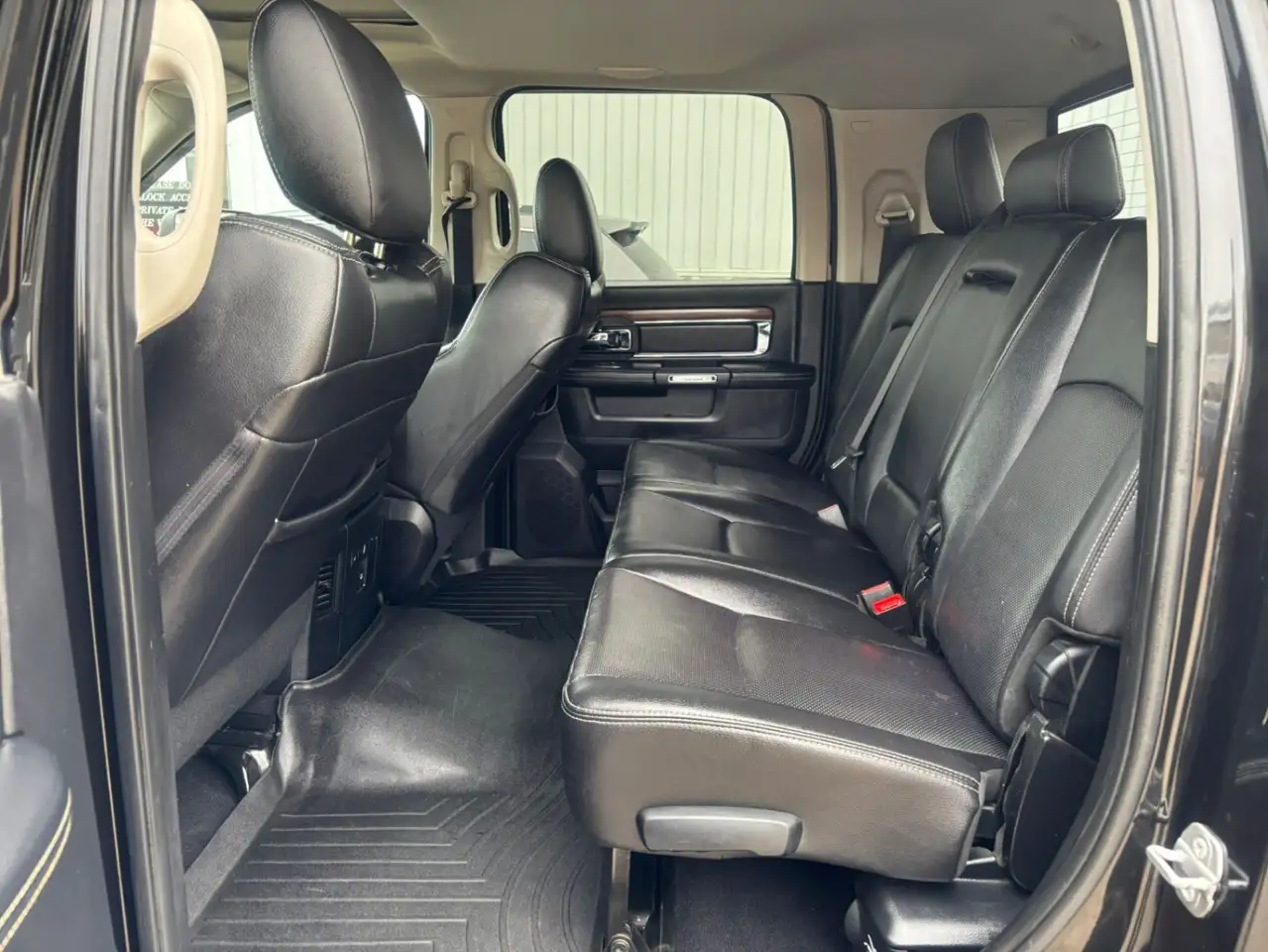 RAM 3500 снимка RAM 3500