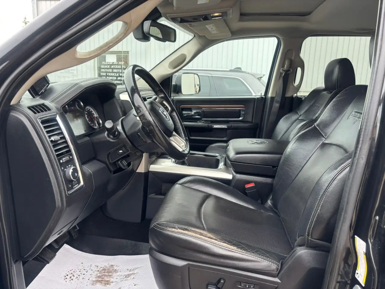 RAM 3500 снимка RAM 3500
