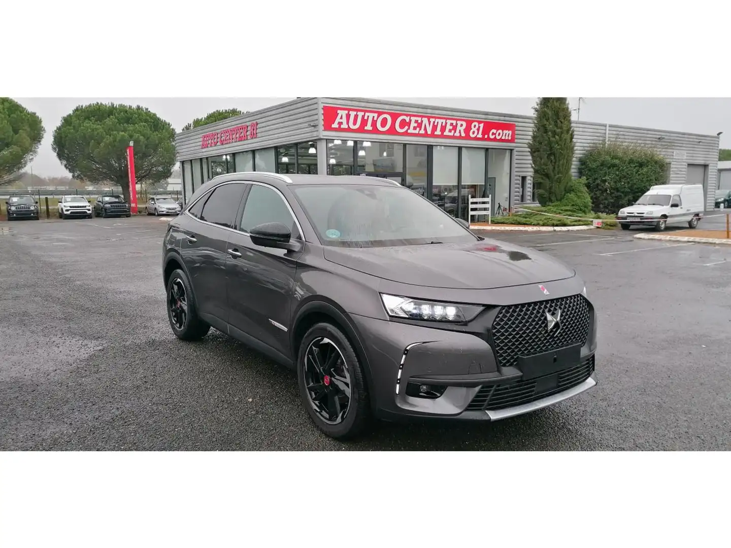 DS Automobiles DS 7 Crossback 1.5 BlueHDi 130 Performance Line Gris - 1